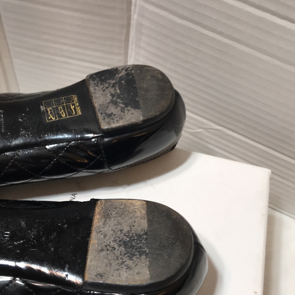Burberry patent leather buckle flats - Picture 5 of 6